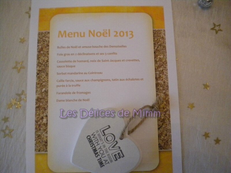 Ma table de Noël en blanc et or avec une pointe d'argent 1