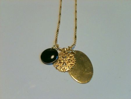 Collier Breloque Doré - Noir