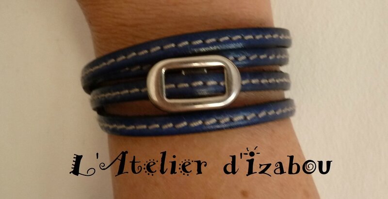 P1150079 Bracelet multitours de poignet cuir cousu bleu marine, passant rectangle et fermoi aimanté