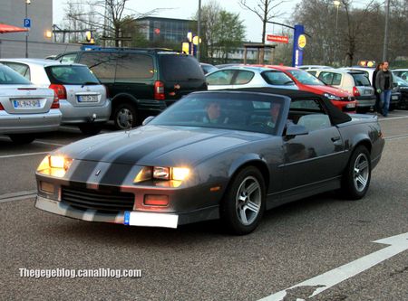 Chevrolet camaro RS cabriolet (Rencard du Burger King septembre 2011) 02