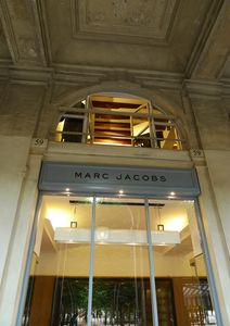 38_Marc-Jacobs-boutique-Palais-Royal-03