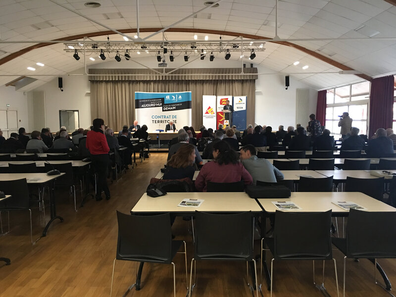 contrat de territoire_communauté agglomération_David Nicolas_Marc Lefèvre_Hervé Morin_département_Manche_région_Normandie_Isigny-le-Buat_2019_public