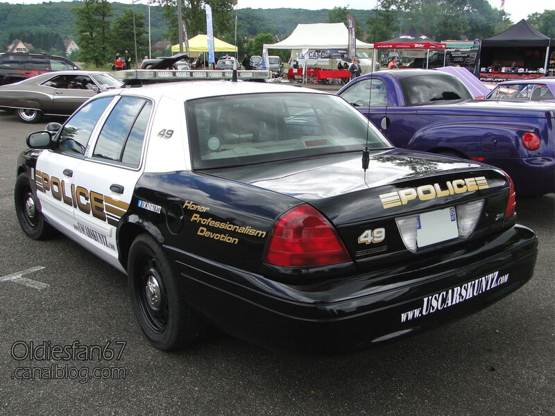 Ford Crown Victoria Police Interceptor 1998-2011-02