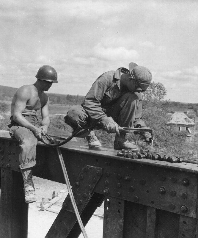 Pontaubault pont SNCF août 1944 332e Bataillon Génie US WWII