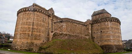 Panorama-chateau-Fougère