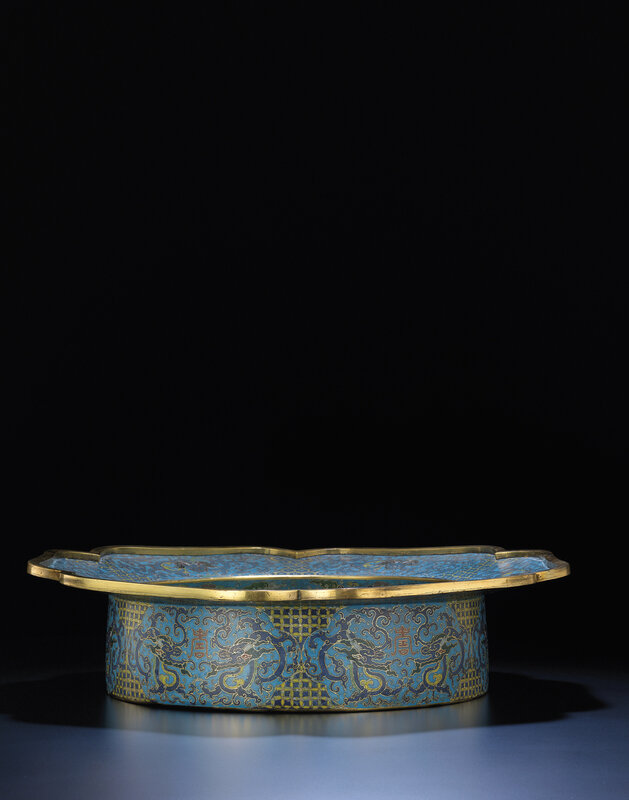 2011_HGK_02861_3593_000(a_fine_and_very_rare_cloisonne_enamel_basin_kangxi_period)