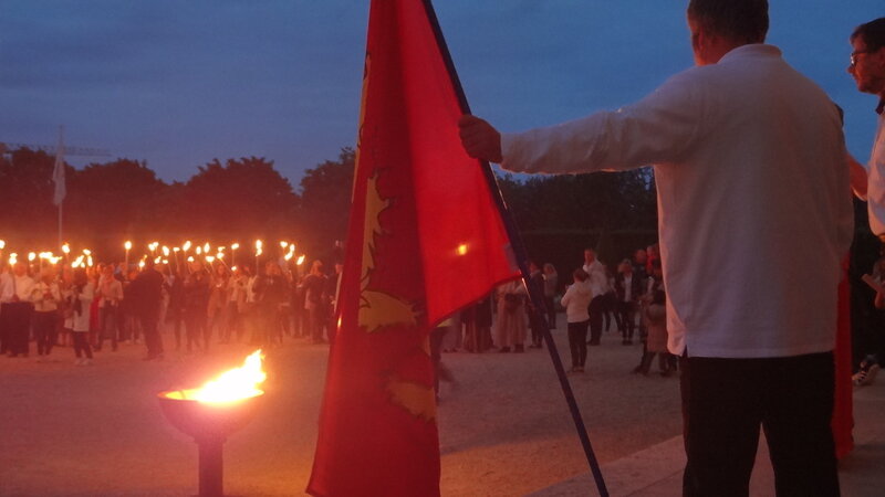 drapeau_normand_flambeaux