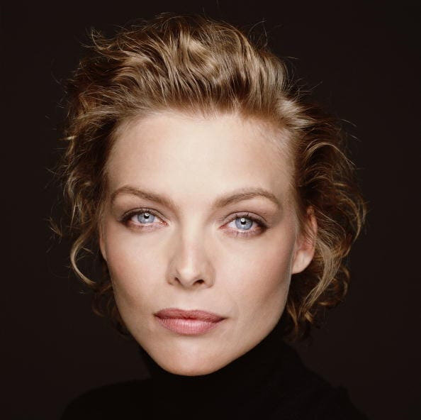 1988-michelle_pfeiffer_by_terry_neill-3b-1