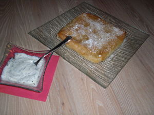 Pastilla de poulet aux raisins secs, aux épices et au miel… Pastilla de poulet aux raisins secs, aux épices et au miel…