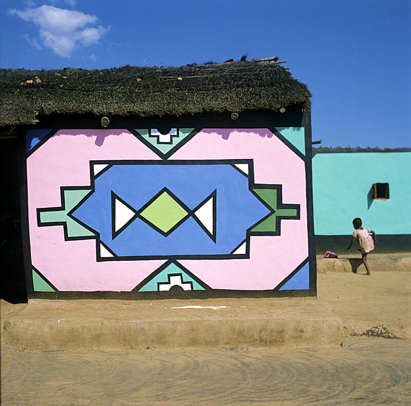 exposition-afrique-en-couleurs-mur-peint-afrique-du-sud-photographie-margaret-courtney-clarke-1600x0