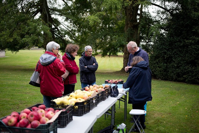 event_degustation-de-varietes-anciennes-de-pommes-poires_686786