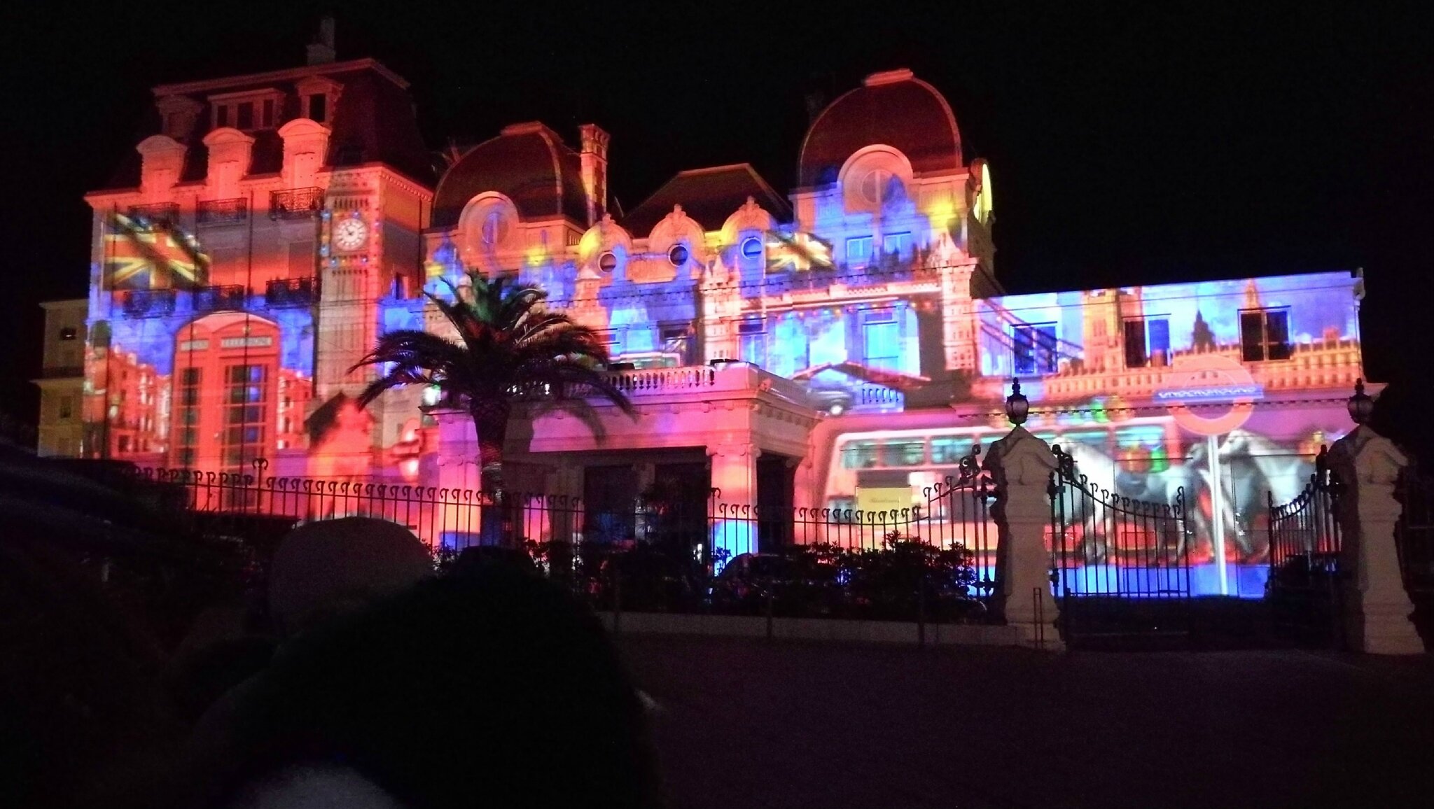 Biarritz, Biarritz en lumières 2016, place Bellevue, Noëls du monde