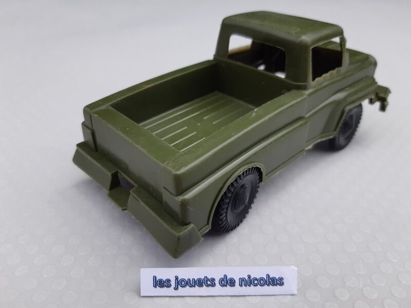 JB 00682