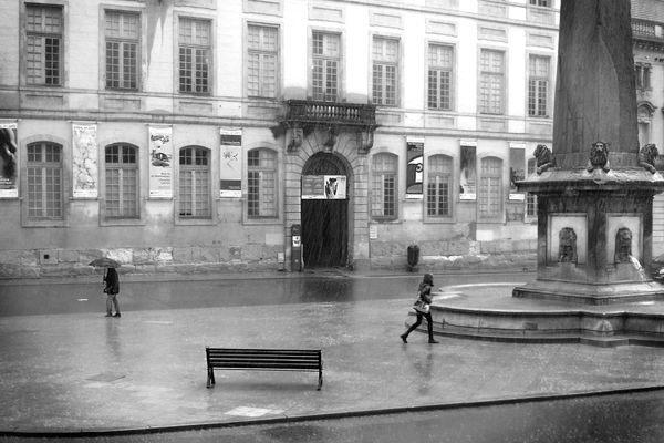 La pluie Arles 18 05 2013 026 blog