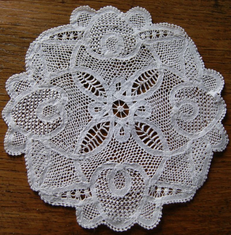 Dentelle de LUXEUIL d'Anny