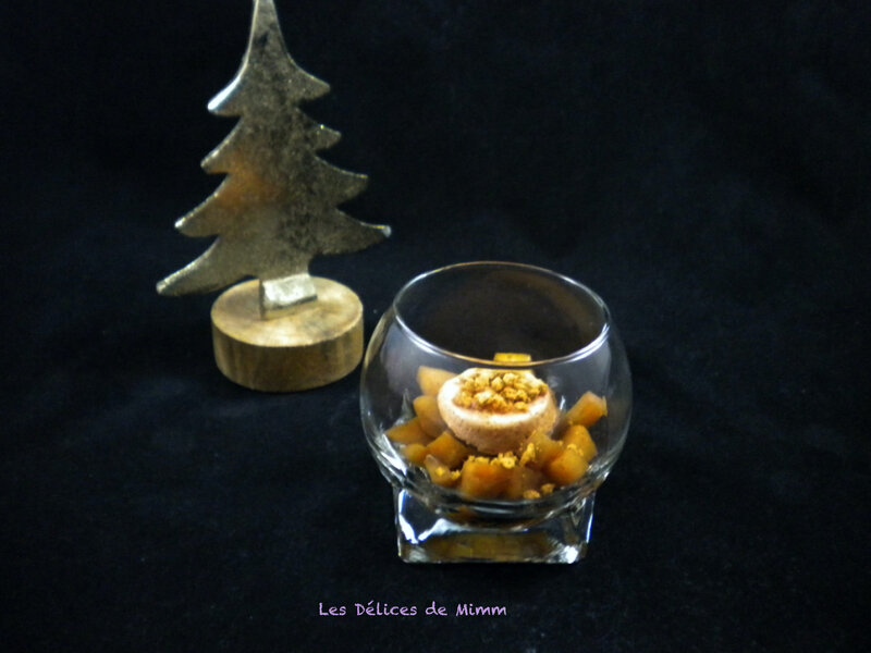 Verrine de foie gras aux pommes caramélisées et aux spéculoos