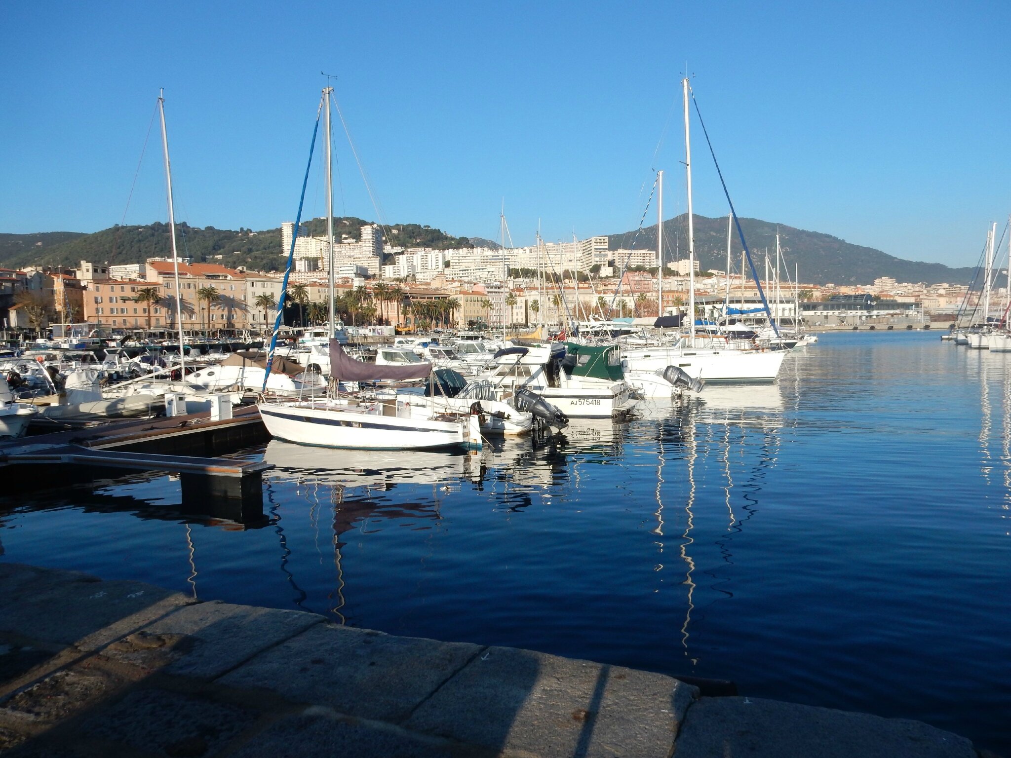 Le port Tino Rossi à Ajaccio 231215