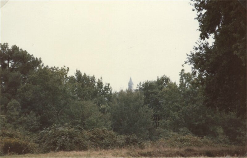 clocher dans la brume à Sourbarie