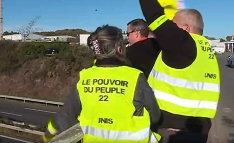 pouvoir_peuple_gilets_jaunes