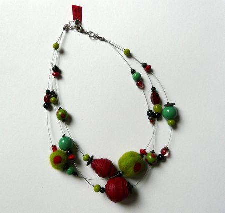 collier rouge vert