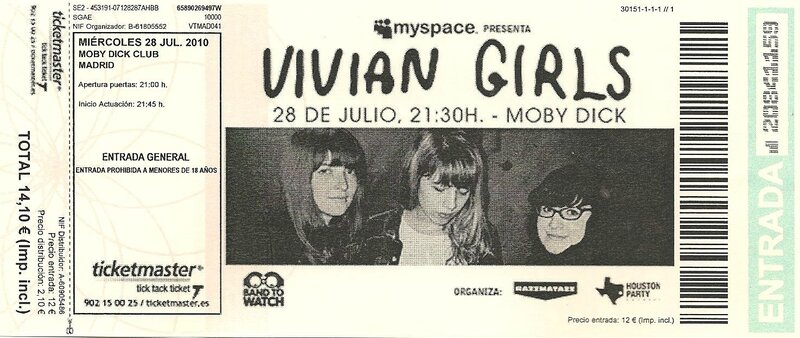 2010 07 Vivian Girls Moby Dick Club Billet