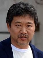 220px-Hirokazu_Kore-eda_Cannes_2015