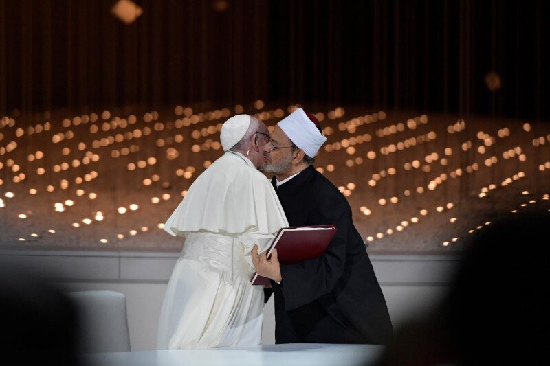 PAPE FRANCOIS ET AHMAD AL-TAYYIB FRATERNITE SENS DU MONDE 2