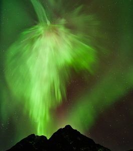 cette-aurore-boreale-a-ete-observee-en-norvege-credit-photo-lars-tiede-flick-r_41155_w460
