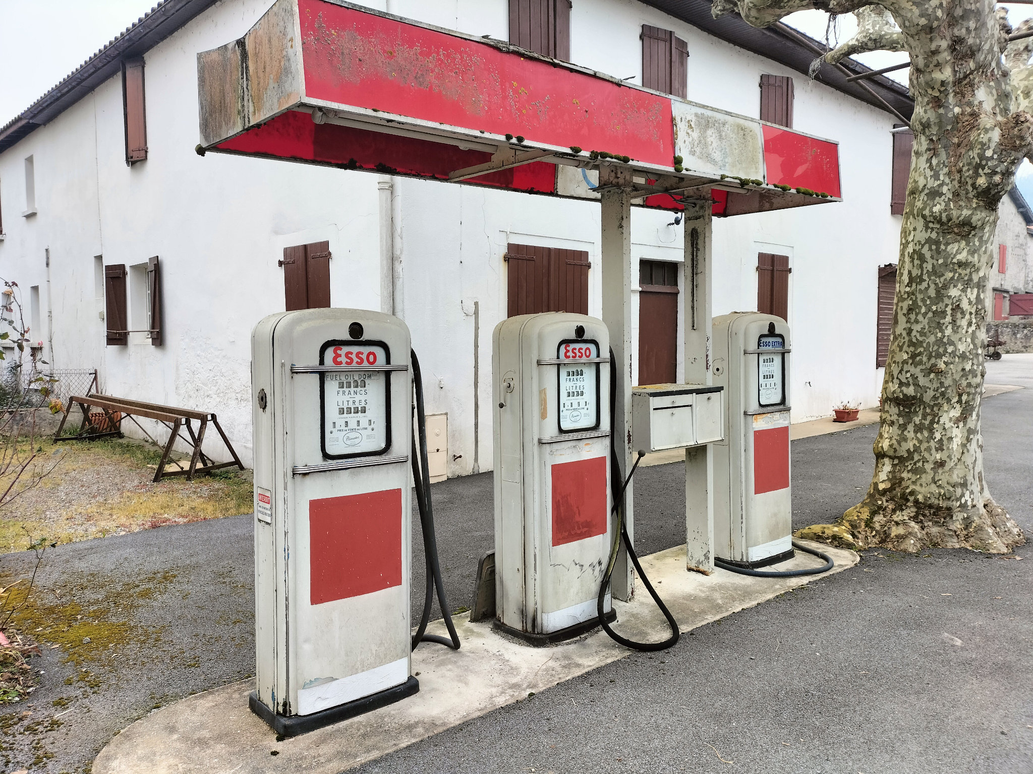 Bergouey-Viellenave, station service