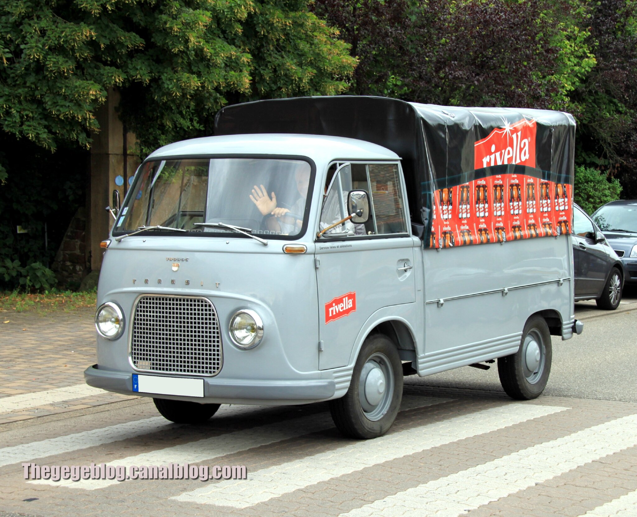 Ford taunus transit pick-up de 1965 (Retrorencard aout 2013) 01