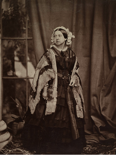 Queen_Victoria_1861