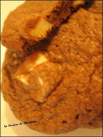 Cookies_chocolat__chocolat_blanc_et__clats_de_noisettes