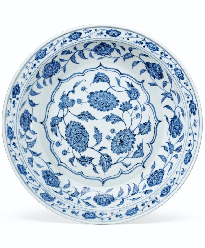 2020_NYR_18823_1547_002(a_large_and_rare_blue_and_white_dish_yongle_period025112)
