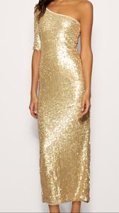 Sequins_gold_dress