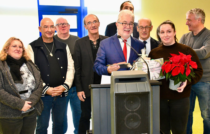 MAISONS FLEURIES HIRSON 2023 1er prix commerce