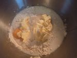 Kouglof sucré aux raisins (15)