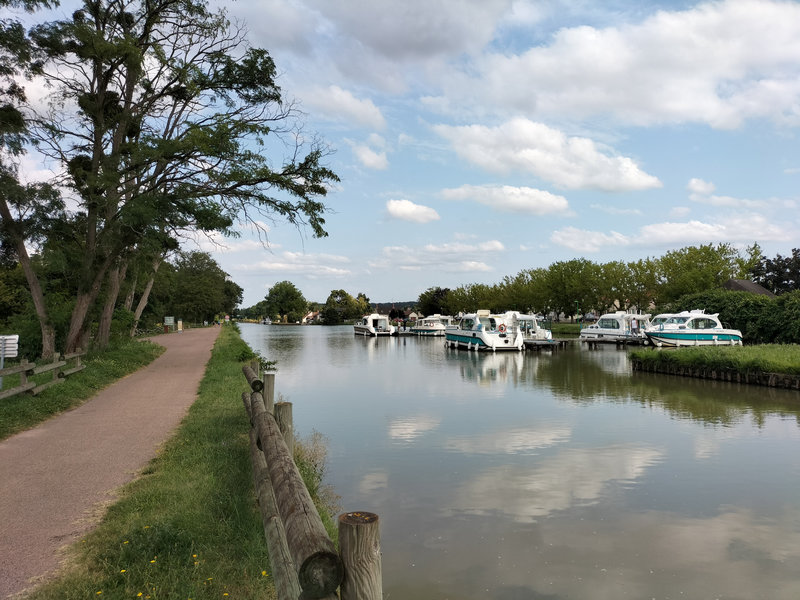 Plagny, le port (58)