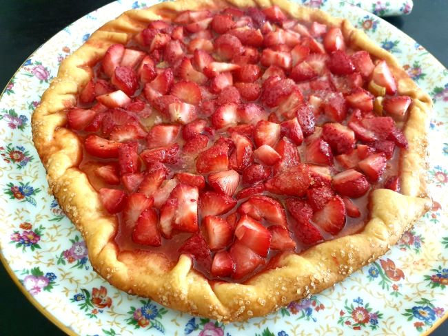 tarte caramélisée fraises-rhubarbe!!!