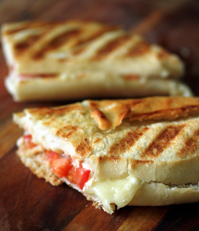 panini_aux_tomates_et_Rocamadour