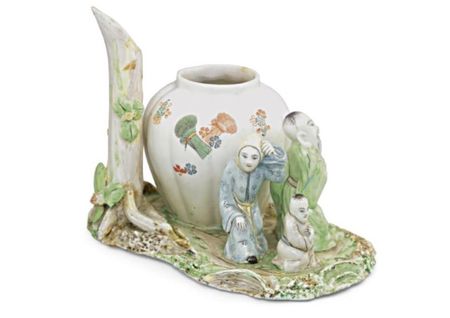 An_unusual_Chantilly_pot_pourri_vase