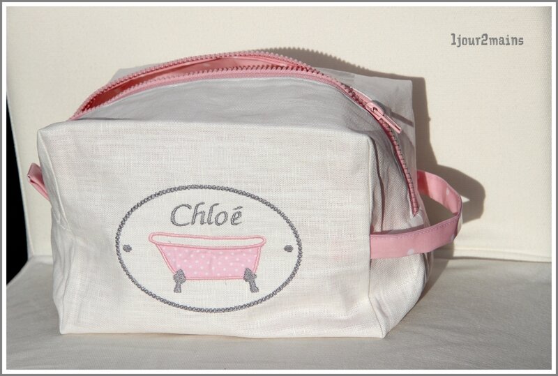 trousse carré chloé 1