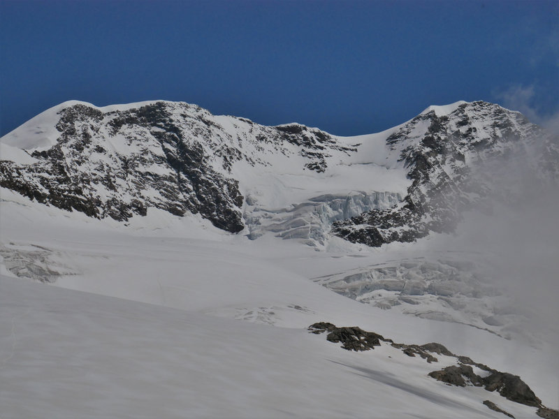 Zoom sur les Lyskamm Ouest et Est, 4527m