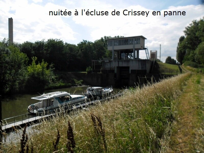 nuitée à écluse de Crissey canal du centre