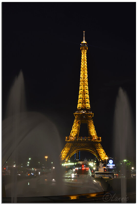 Paris_Tour_Eiffel_nuit_4
