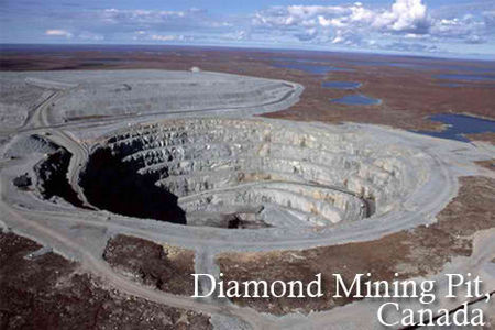 jennifer_baichwal_diamond_mining_pit_canada_manufactured_landscape
