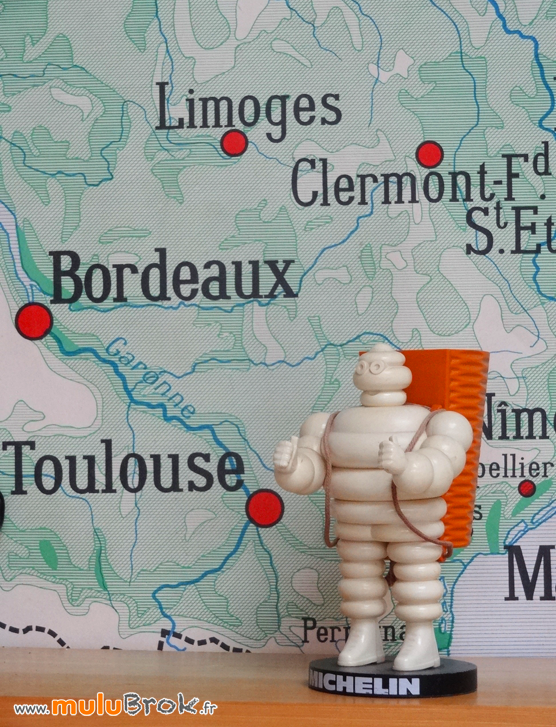 MICHELIN-VENDANGEUR-Bibendum-1-muluBrok-Pub-Vintage