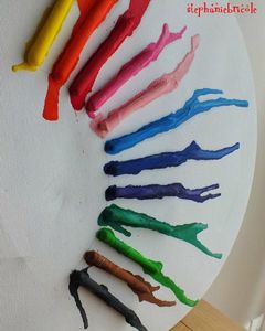 diy tableau pastel, melting crayon art, diy melting crayon art, activité efabnt