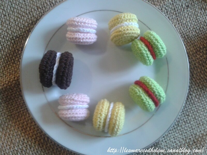 Dinette macarons crochet