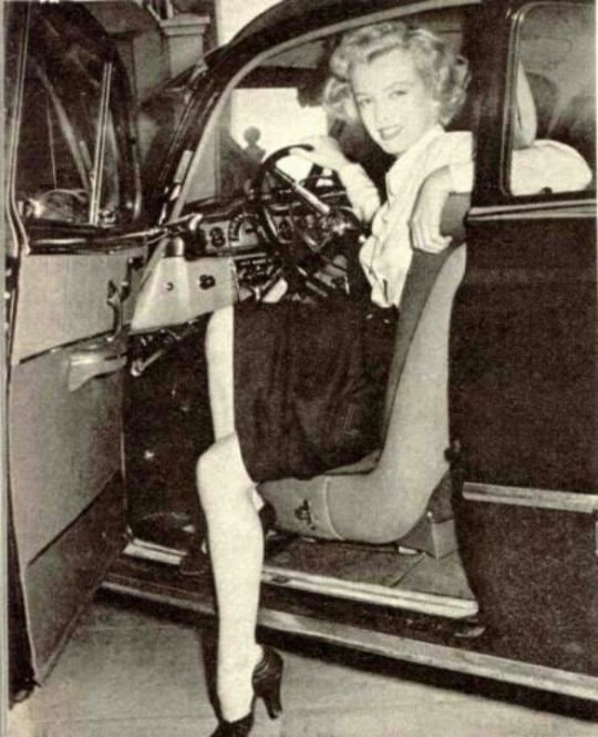 1951-MM_in_skirt-Lytess_home-car_pontiac-010-1