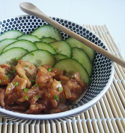 Porc au caramel simplissime recettes MISS TINY TRANSFORME LES CLASSIQUES ET JOUE AVEC LES SAVEURS: ÉCLAIR CHOCORANGE, CROQUANT AU CARAMEL SALÉ